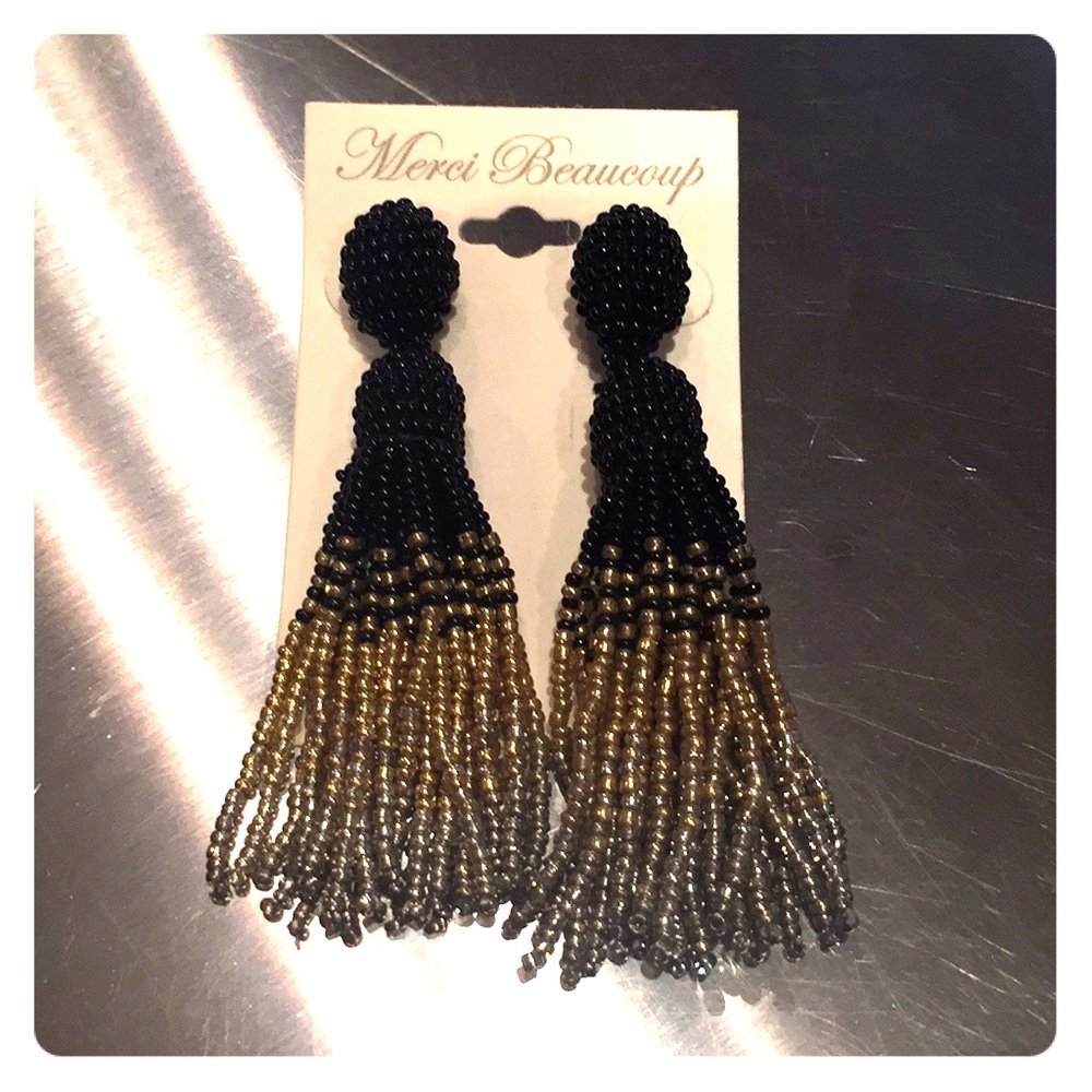 Beautiful Merci Beaucoup drop tassel earrings ✨